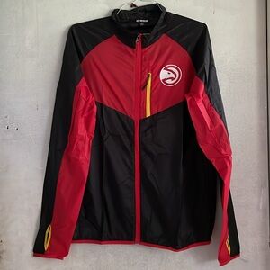 Atlanta Hawks Windbreaker, Men’s size Large